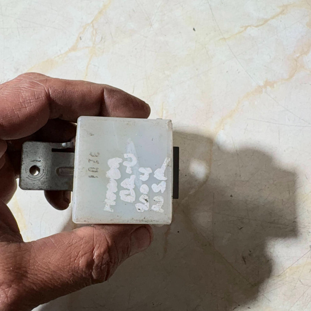 Honda CR-V Door Relay (2002-2004)