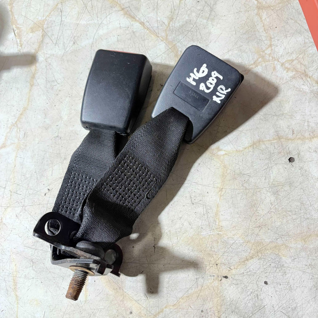 MG ZT 2004-2009 Left Passenger Side Rear Seat Belt Buckle Clip