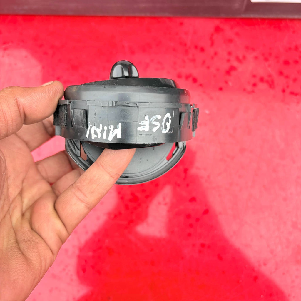 Mini Cooper R56 OSF Driver Right Front Centre Air Vent 2006-2013