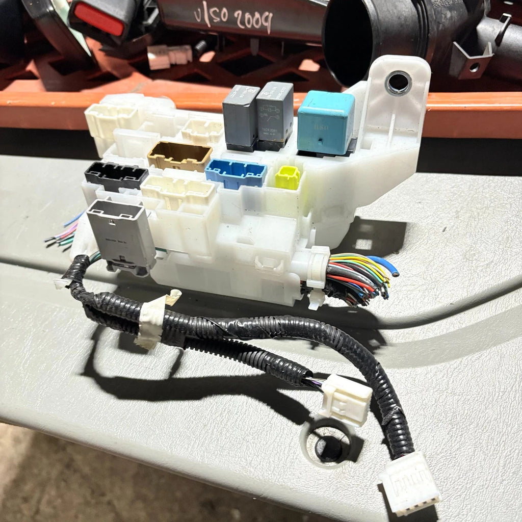 Fuse box Citroen C1 2016