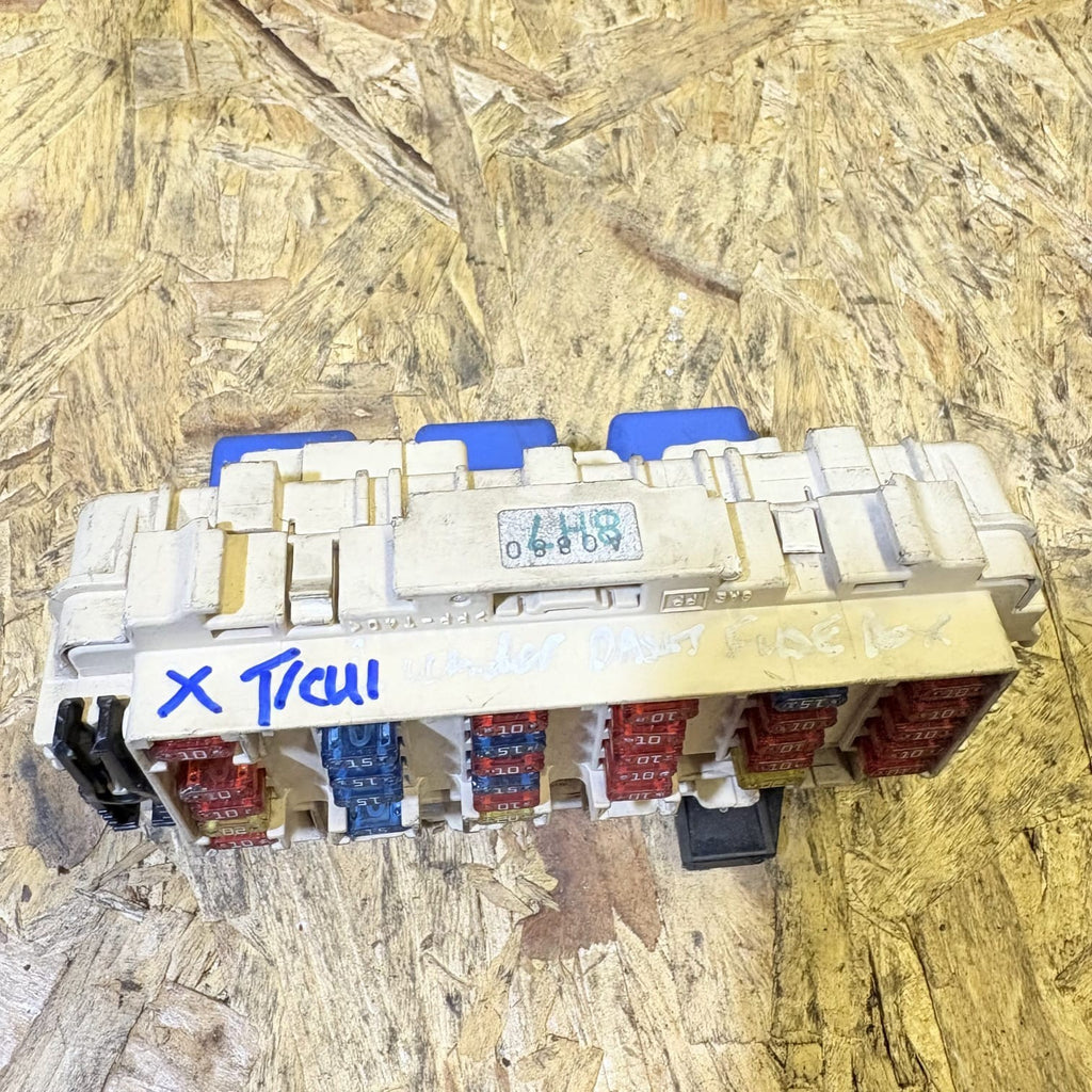 Nissan Xtrail 2001-2007 Under Dash Fuse Box