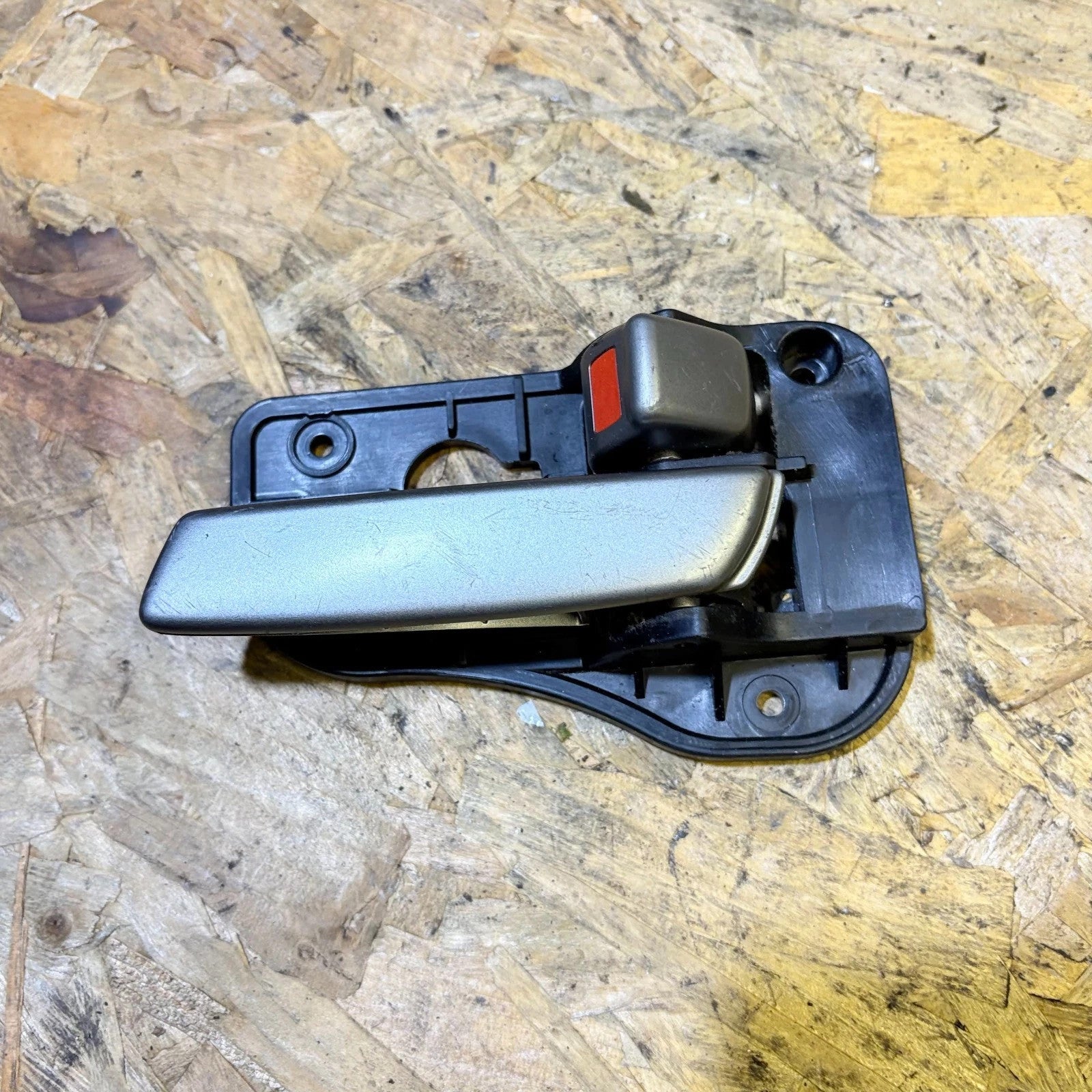 Kia Carens 2006-2013 Rear Right Inner Door Handle RHD 5dr 82623-UN000