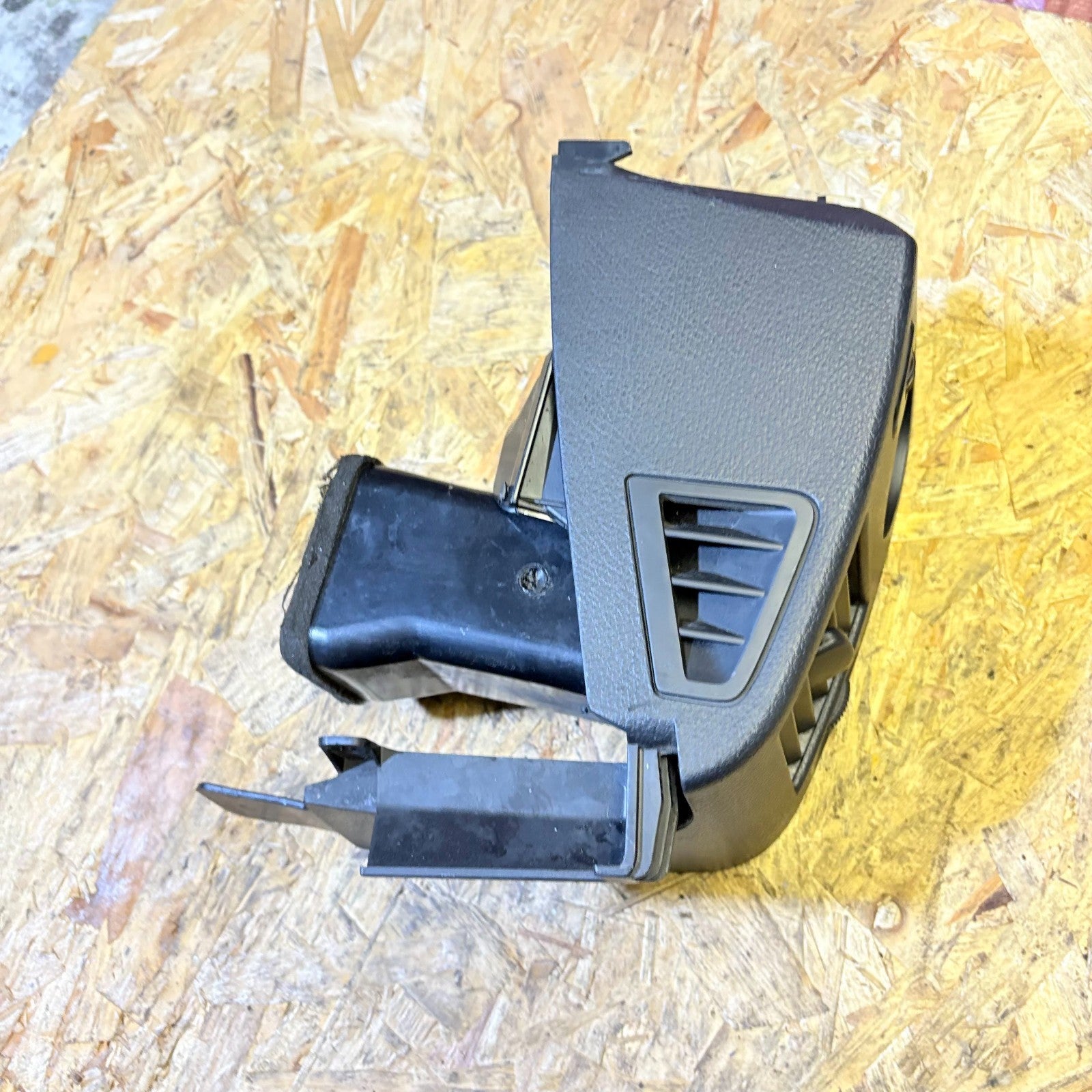 Mercedes-Benz Sprinter W906 2008 dashboard air vent driver right side DN14078R