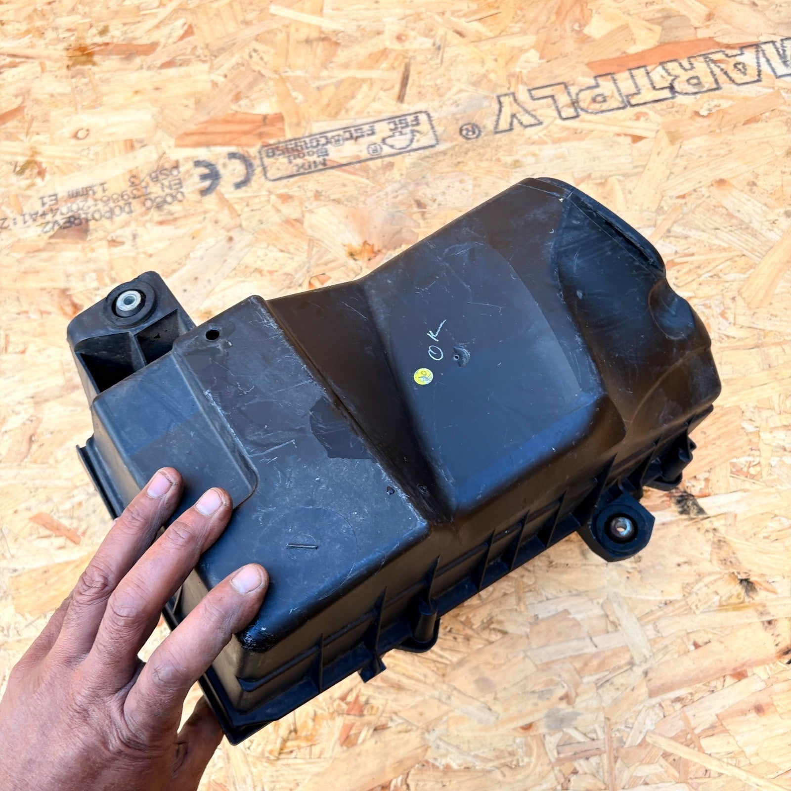 Volkswagen New Beetle 1997-2005 Air Filter Housing Box Airbox Intake (3 Door)