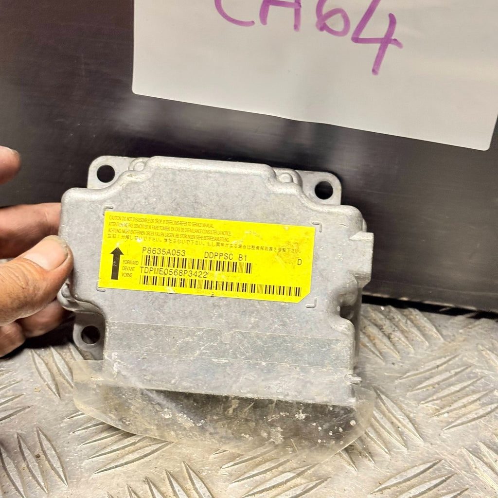 Mitsubishi Outlander II 2009-2012 SRS Airbag ECU Control Module P8635A053