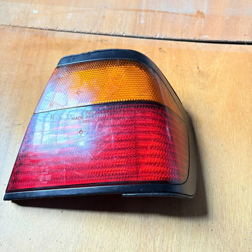 Nissan Primera P10 Saloon 4 Door 1990-1996 Right Outer Rear Tail Light Lamp RH