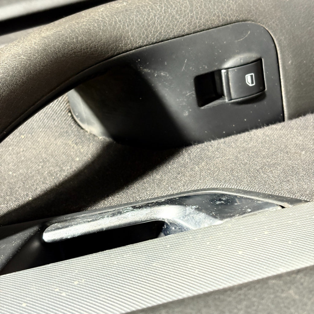 Audi A4 B7 2004-2008 Front Left Passenger Nearside Door Card Panel Trim