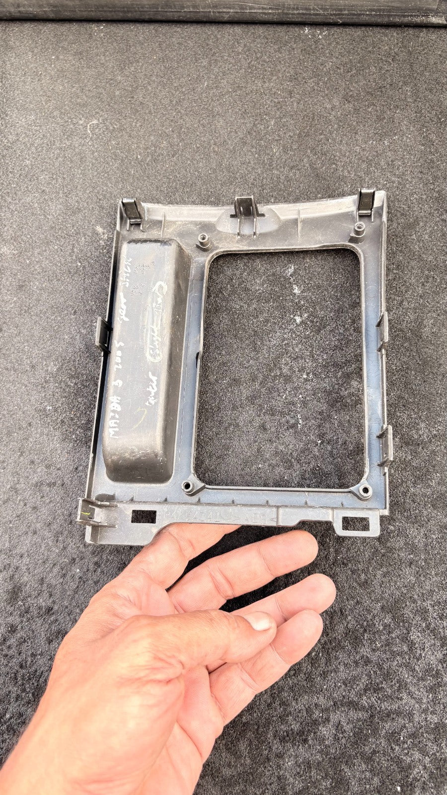 Mazda 3 Centre Console Gear Selector Surround Trim Panel Silver 2004-2009