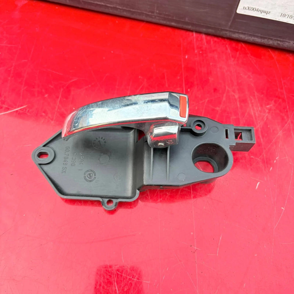 FIAT 500 INTERIOR DOOR HANDLE FRONT LEFT SIDE PASSENGER NSF