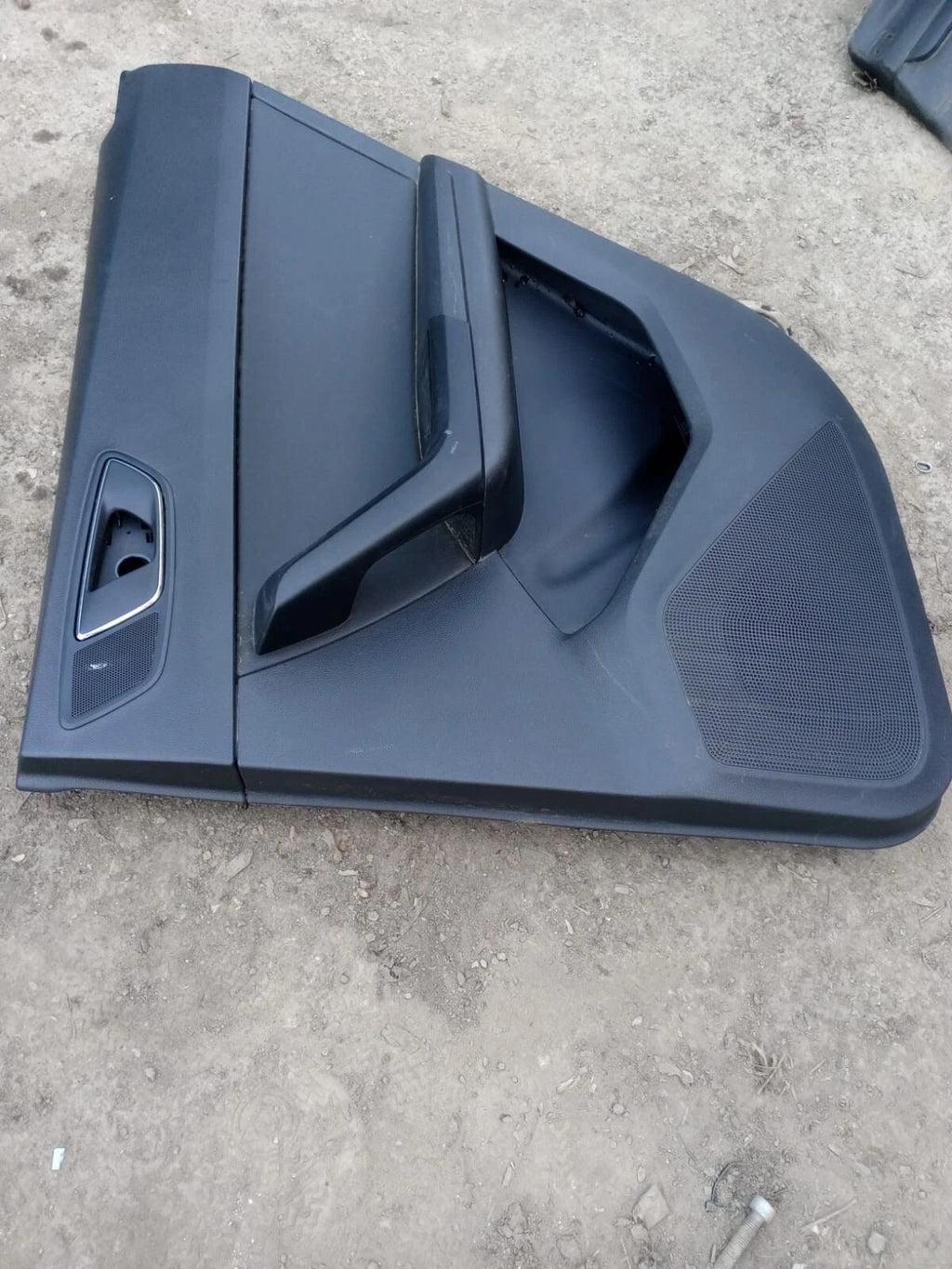 2024 SEAT ATECA FR DSG SE376 1.5ECOTSI MK1 5DRS HATCH REAR RIGHT SIDE DOOR CARD