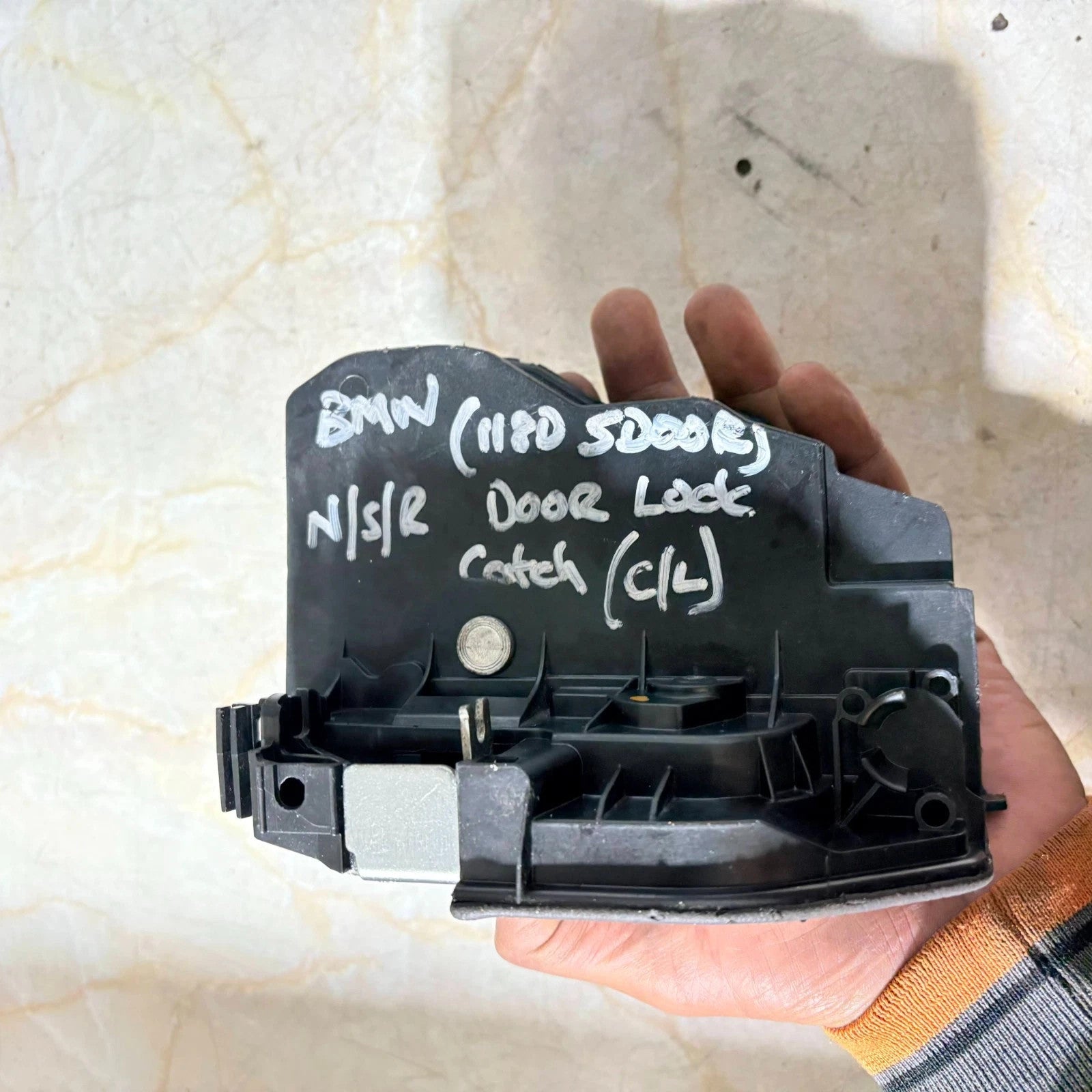 2013 BMW 1 SERIES 118d SE 5DR F20 PASSENGER REAR DOOR LOCK CATCH 7202147