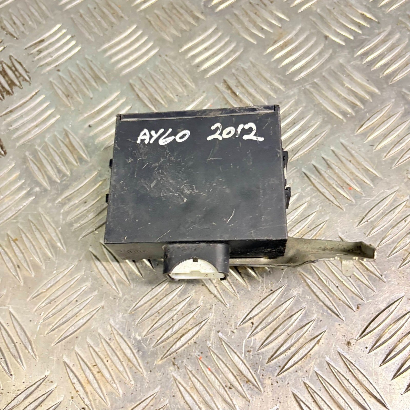 Toyota Aygo MK1 2005-2014 Door Control Module Central Locking ECU 89740-0H021
