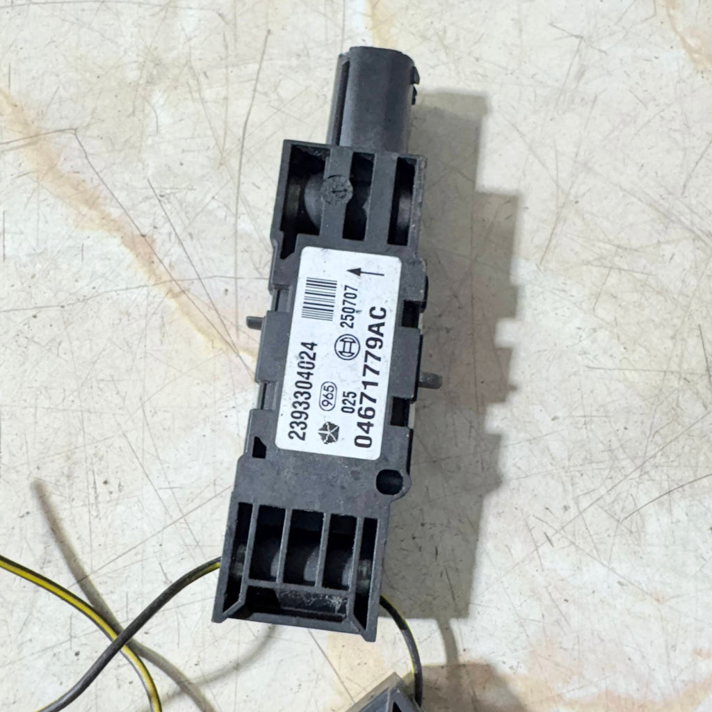 CHRYSLER 300 Impact Sensor x4 OSF,NSF,OSR,NSR 2008 04671779AC