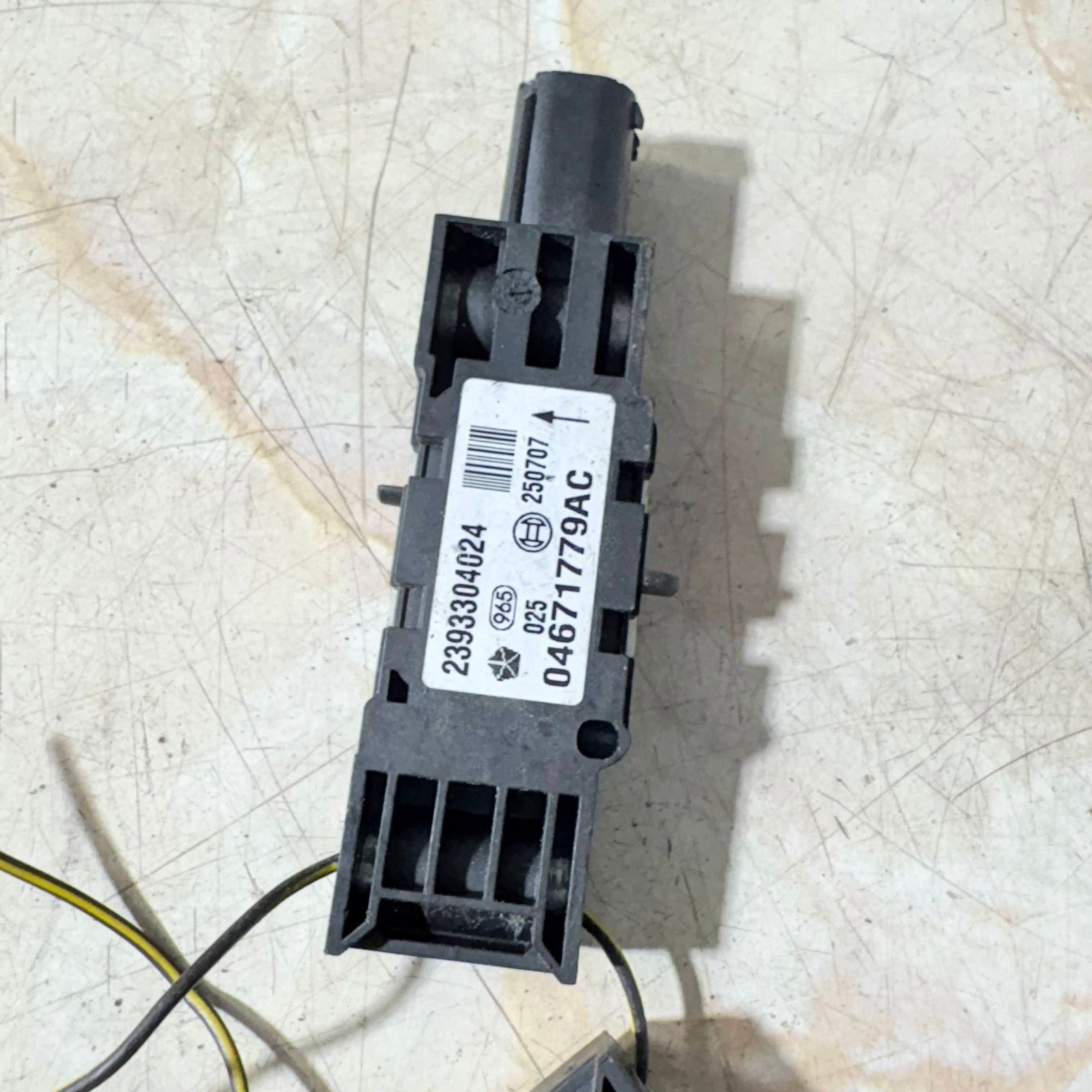 CHRYSLER 300 Impact Sensor x4 OSF,NSF,OSR,NSR 2008 04671779AC