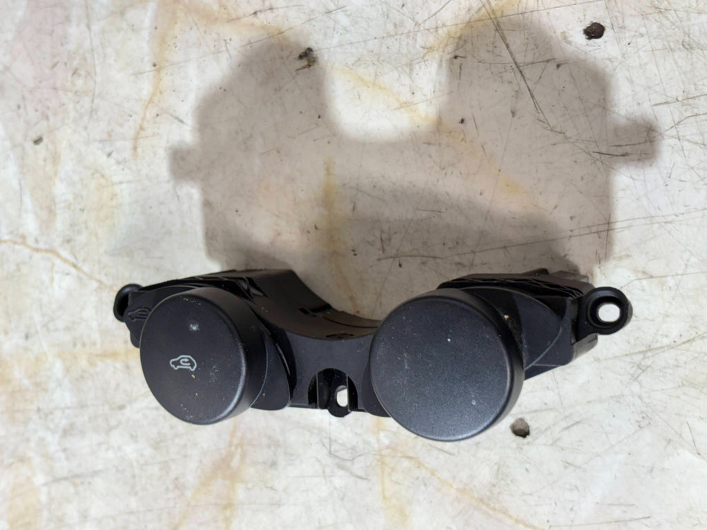 FORD TRANSIT CONNECT 2005 RECIRCULATION + DEMISTER SWITCH 2T1T51445BA