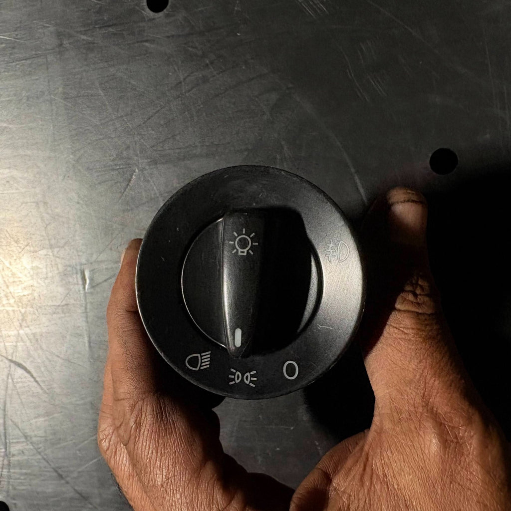 HEADLIGHT SWITCH FOG LIGHT FOR VW BEETLE 2004