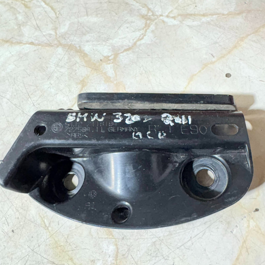 BMW 320D 2011 Rear Bumper mounts (BUMPER BRACKET) 7118194