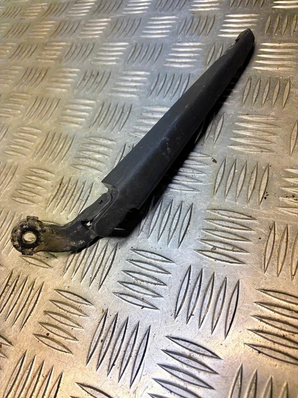 Ford Focus Mk2 2005 Hatchback Rear Wiper Arm Tailgate Back Window RN35266553