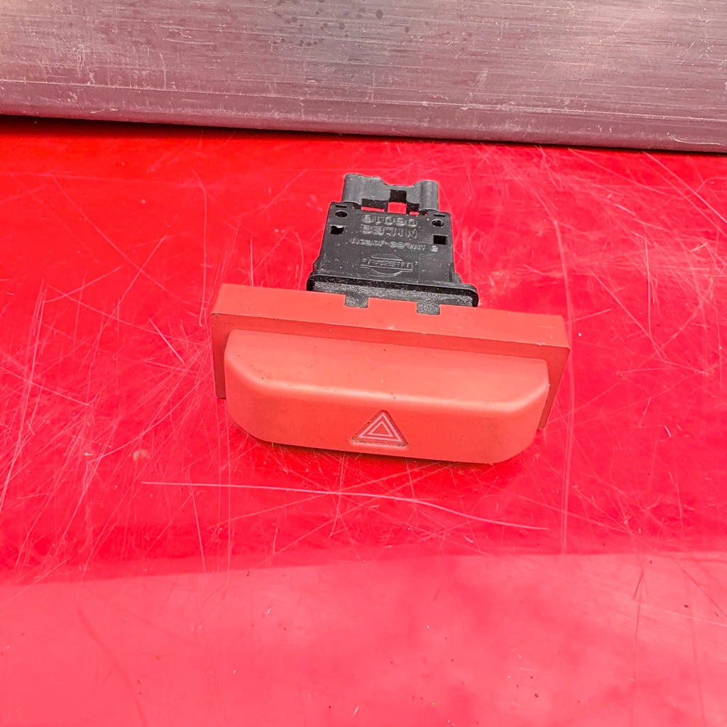 Nissan X-Trail T30 2001-2007 Hazard Warning Switch Red 06016