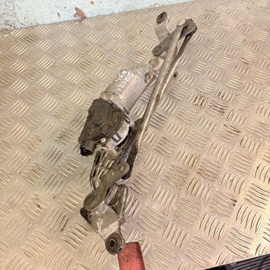 2010 Suzuki SX4 Front Wiper Motor & Linkage 38110-79J10 159300-0840
