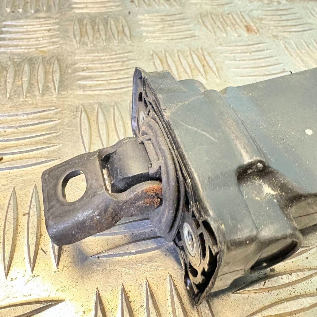SKODA ROOMSTER 2006-2015 PASSENGER REAR LEFT SIDE DOOR CHECK STRAP HINGE