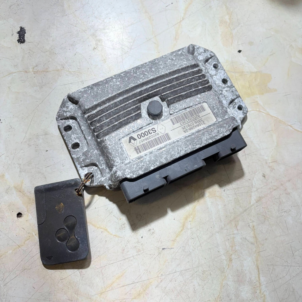 2008 RENAULT MEGANE ENGINE CONTROL UNIT MODULE 21584288-2A