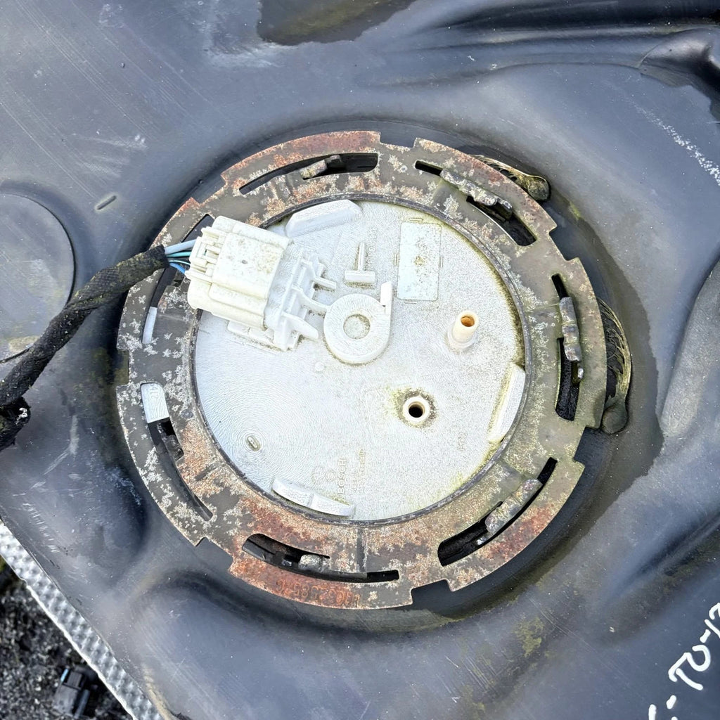 Vauxhall Insignia Diesel Fuel Tank 13247189 VEI40554