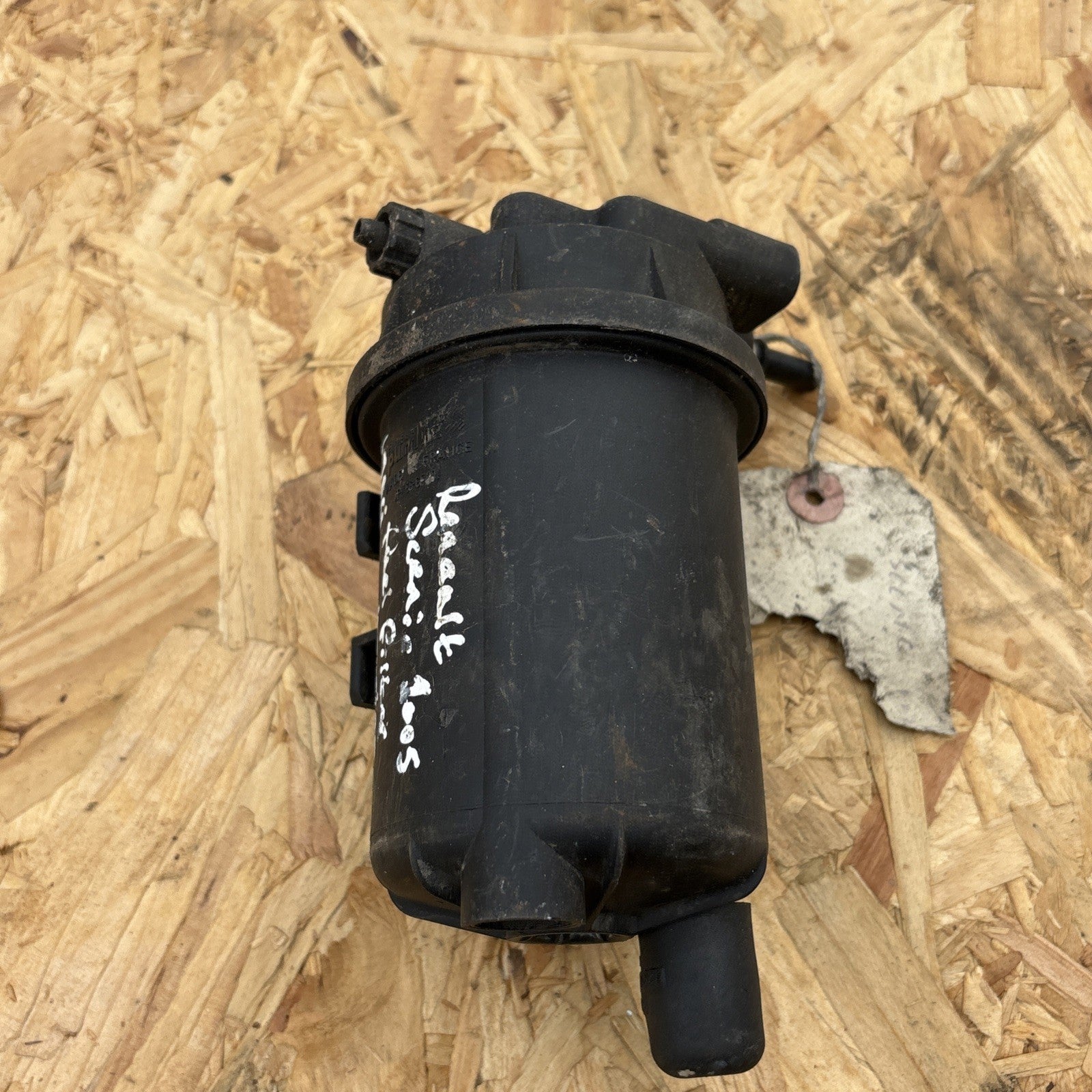 RENAULT GRAND SCÉNIC II JM0/1 Fuel Filter Housing 8200169353 1.87 27717940