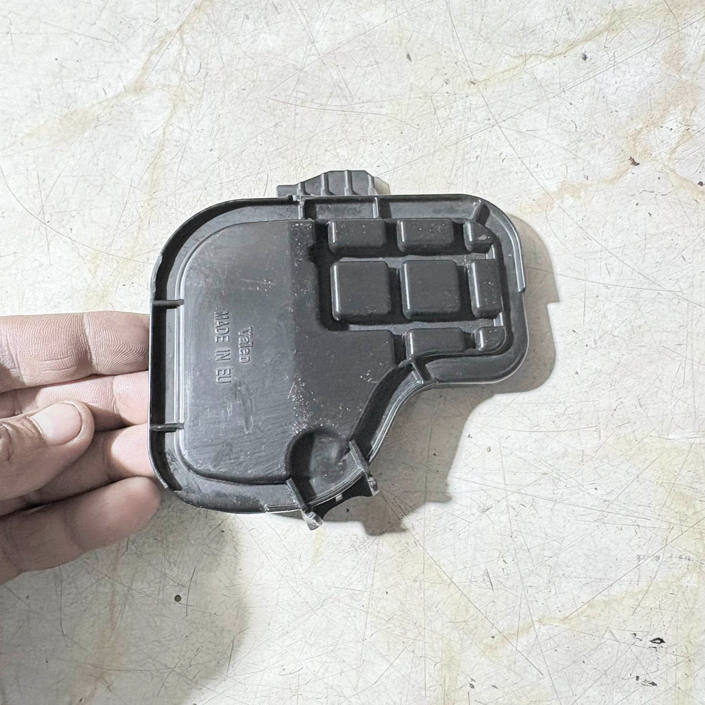 Vauxhall Tigra MK2 (2004-2009) Headlight Cap Cover Passenger Side N/S