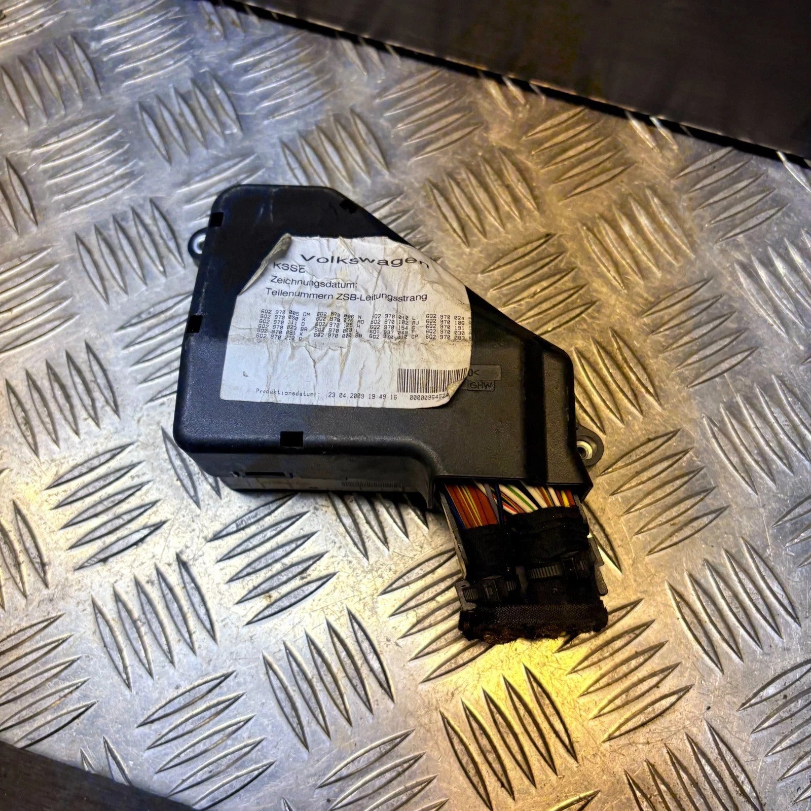 VOLKSWAGEN POLO 2009 FUSE BOX 400009645247