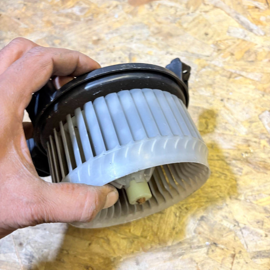 SUZUKI SWIFT 2008 HEATER FAN BLOWER MOTOR AV272700-0301