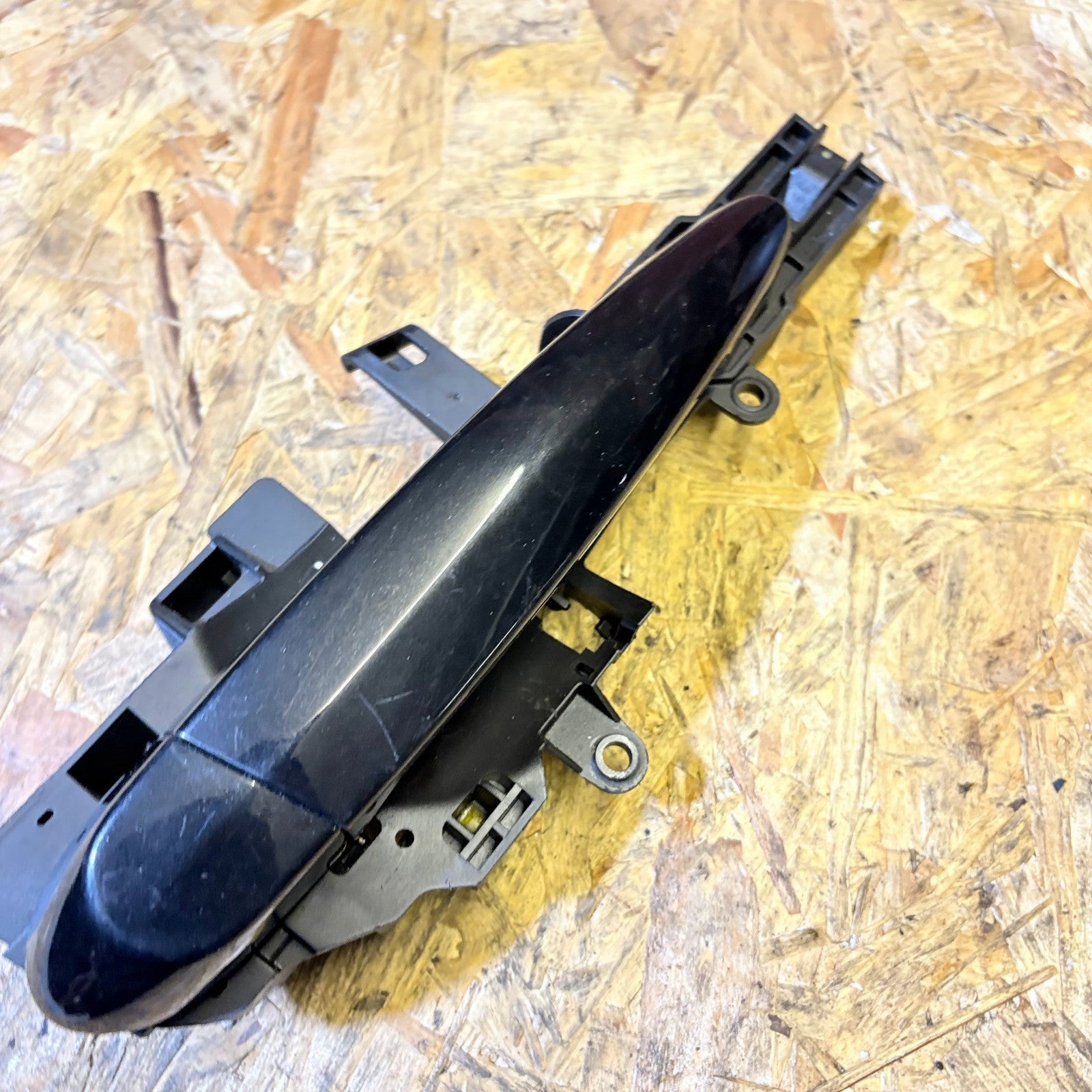 BMW 1 SERIES E87 F20 5-DOOR REAR RIGHT O/S EXTERIOR DOOR HANDLE