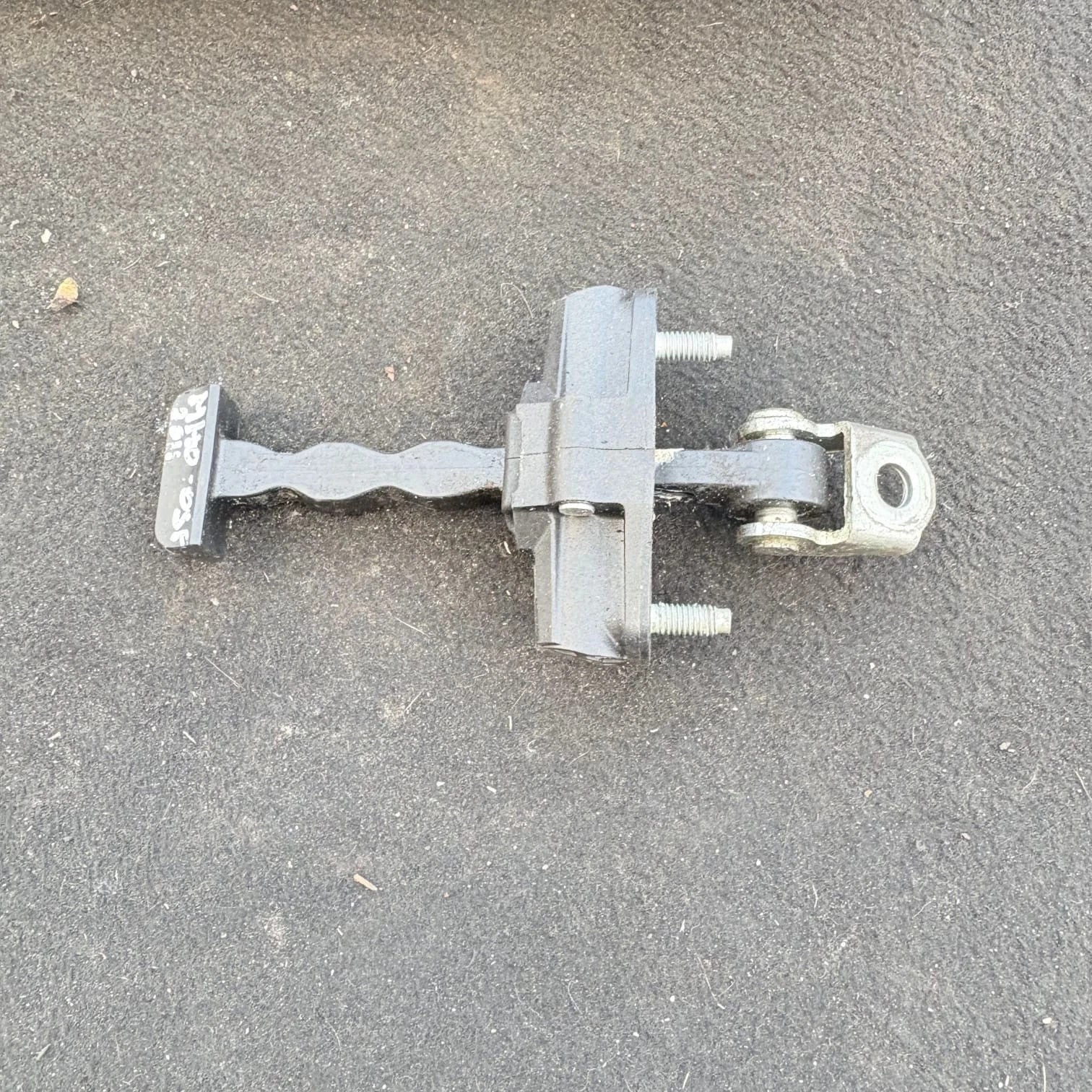 Alfa Romeo MiTo 2008-2018 (2011) Front Right Door Check Strap Limiter 50509095