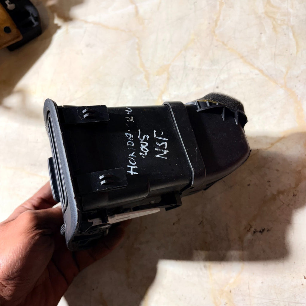 HONDA CR-V 2005 DASHBOARD AIR VENT PASSENGER FRONT LEFT SIDE