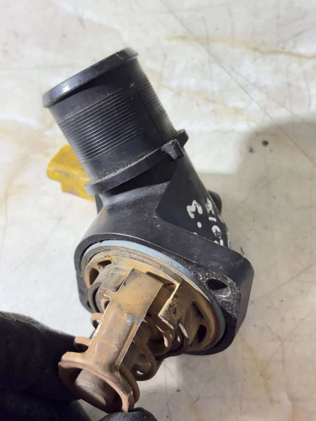 Vauxhall Thermostat Housing w/Sensor 1.2 1.4 Corsa D/E Adam Astra J Meriva B