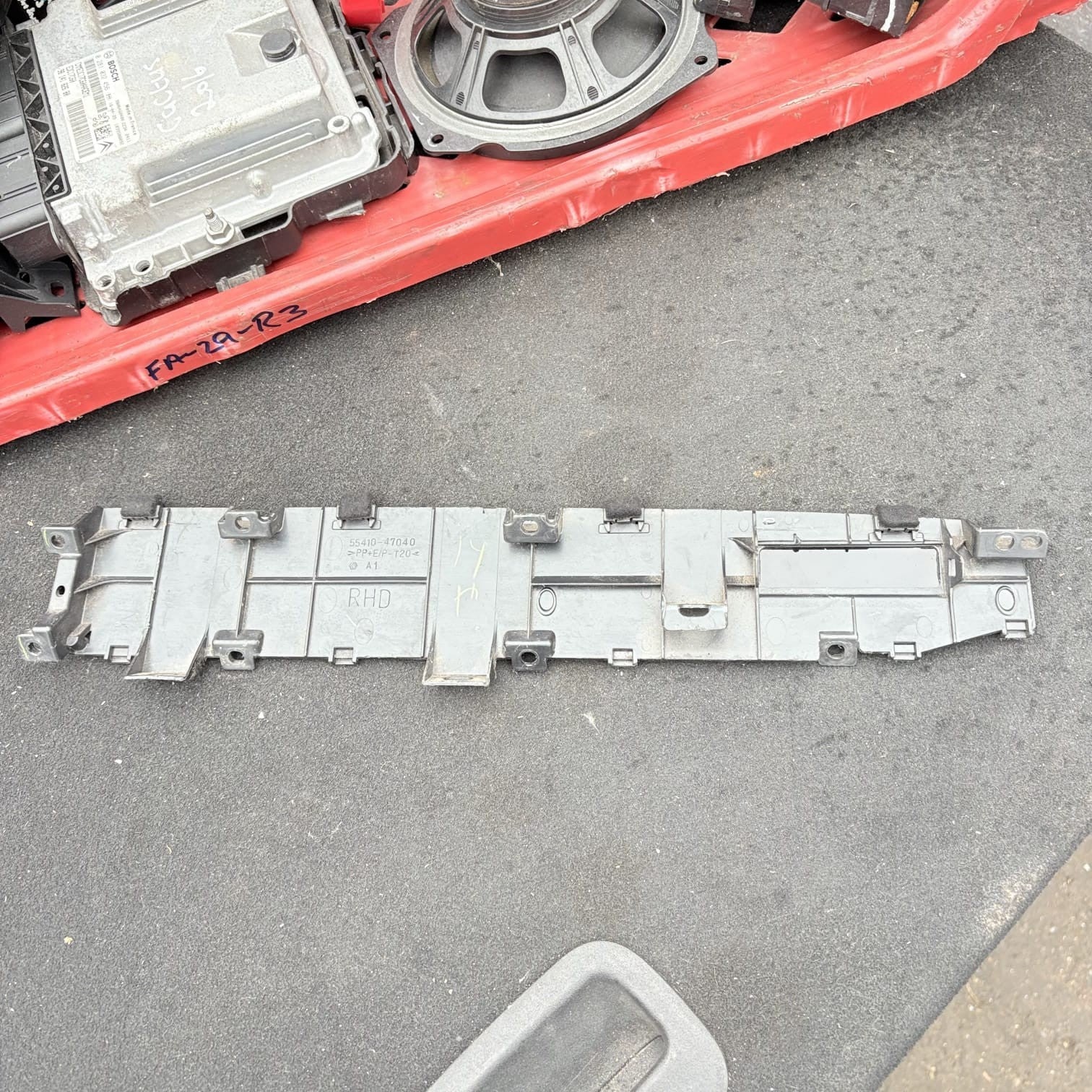 TOYOTA PRIUS MK2 DASHBOARD DISPLAY SCREEN 55410-47040