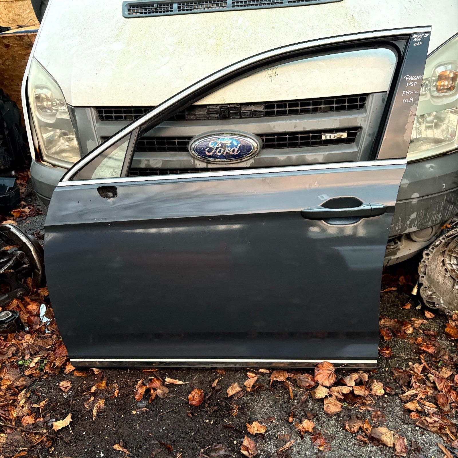 VOLKSWAGEN PASSAT B8 ESTATE PASSENGER SIDE FRONT BARE DOOR