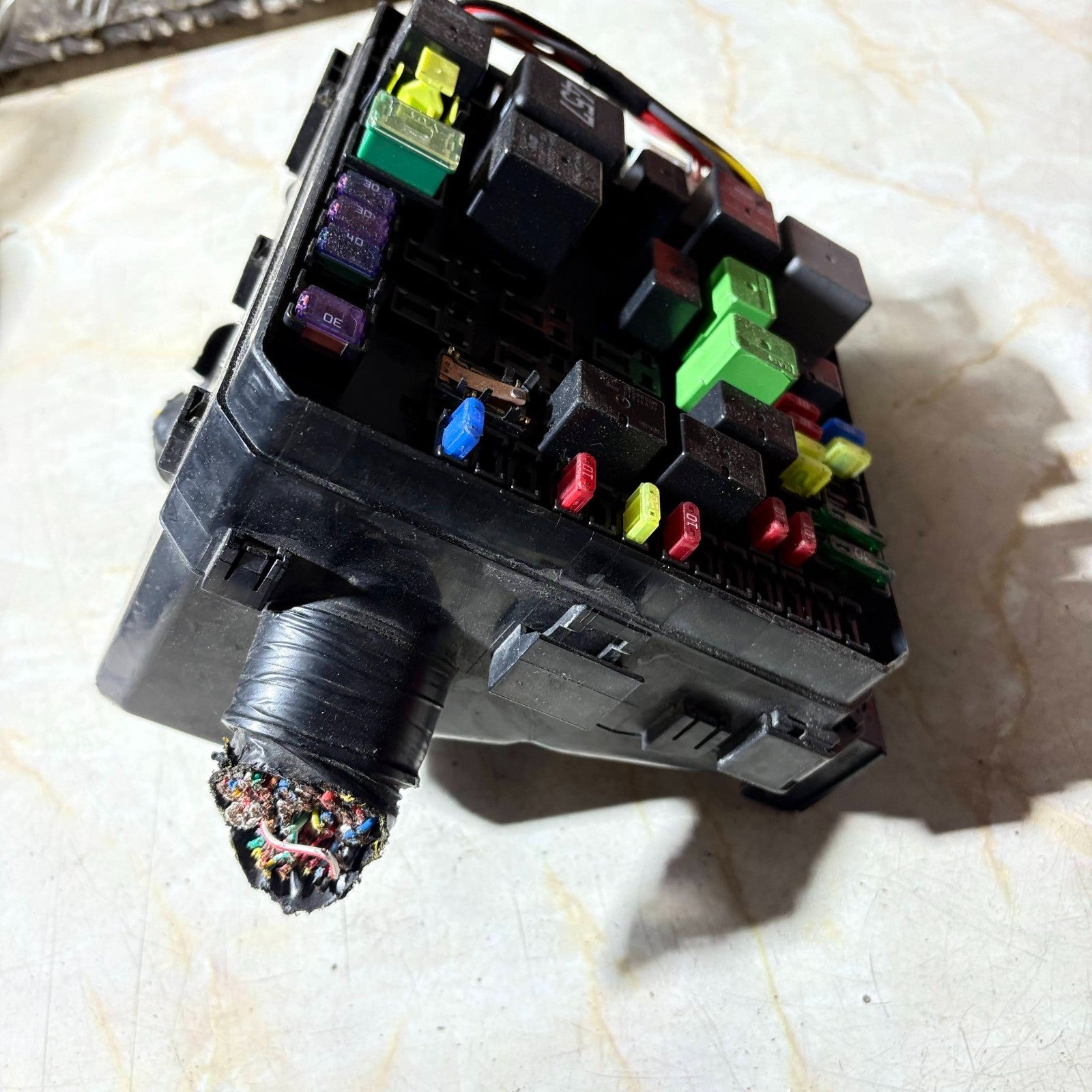Mitsubishi ASX Engine Bay Fuse & Relay Box PR061-02000/8565A012 (2010-2011)