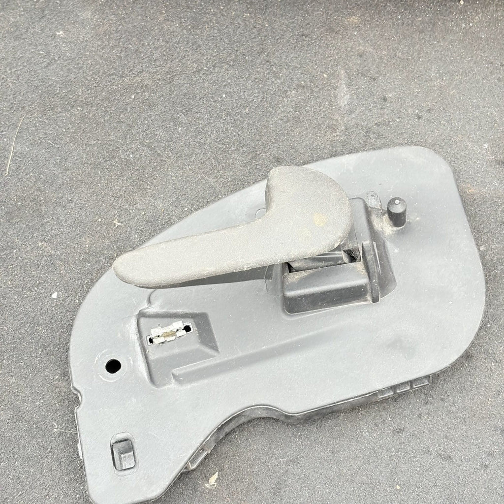 VAUXHALL COMBO 2001-2011 FRONT RIGHT DRIVER SIDE INTERIOR DOOR HANDLE 13104264