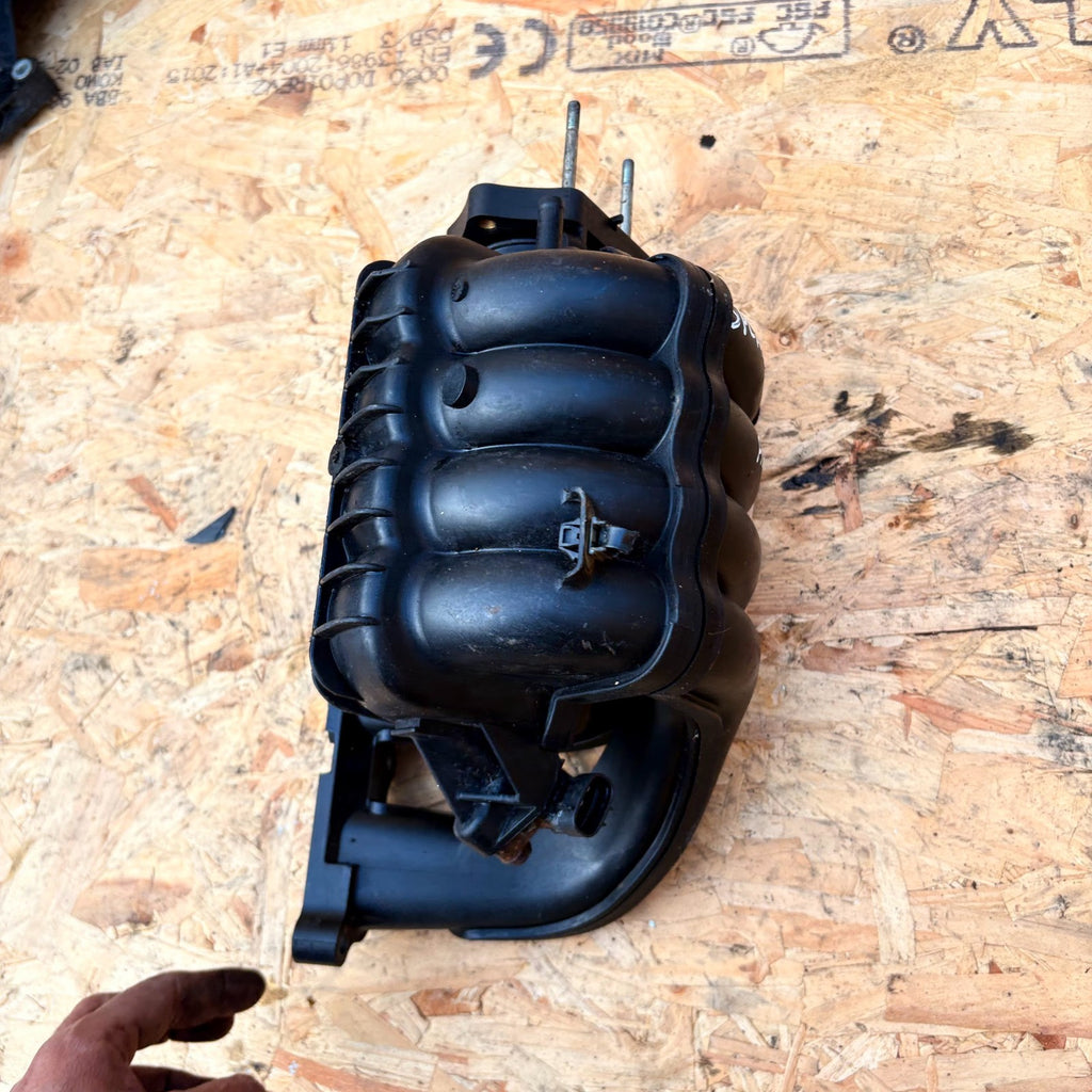 2013 SUZUKI SPLASH INLET MANIFOLD THROTTLE BODY