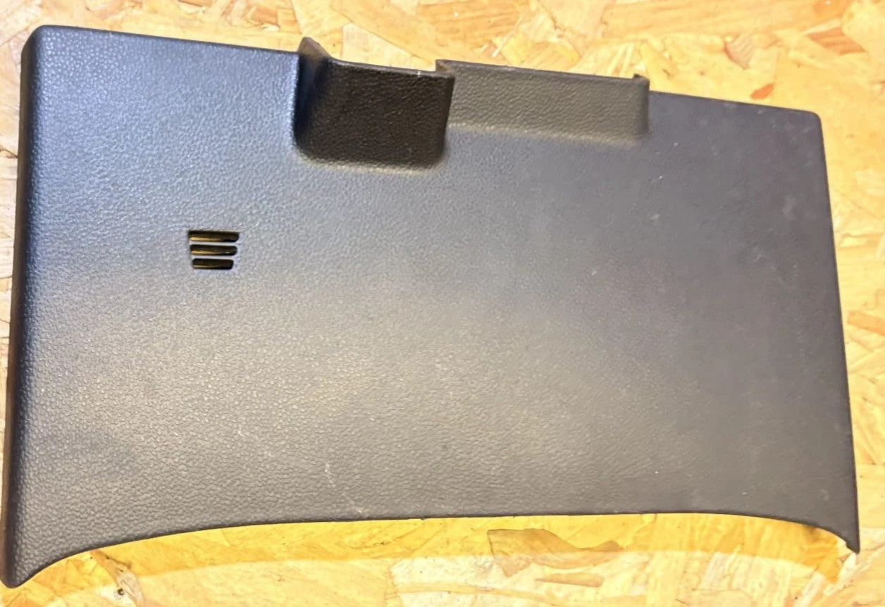 33522M 08623065 Volvo C30 S40 V50 06-13 Dashboard Lower Trim Console Cover Panel