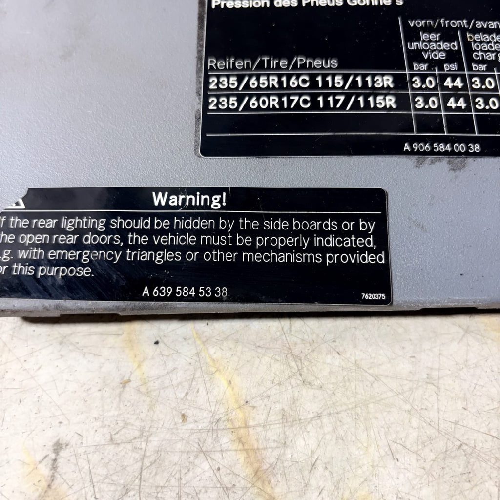 MERC SPRINTER 314 W907 (2007) SEAT BASE BATTERY FUSE COVER A6395845338
