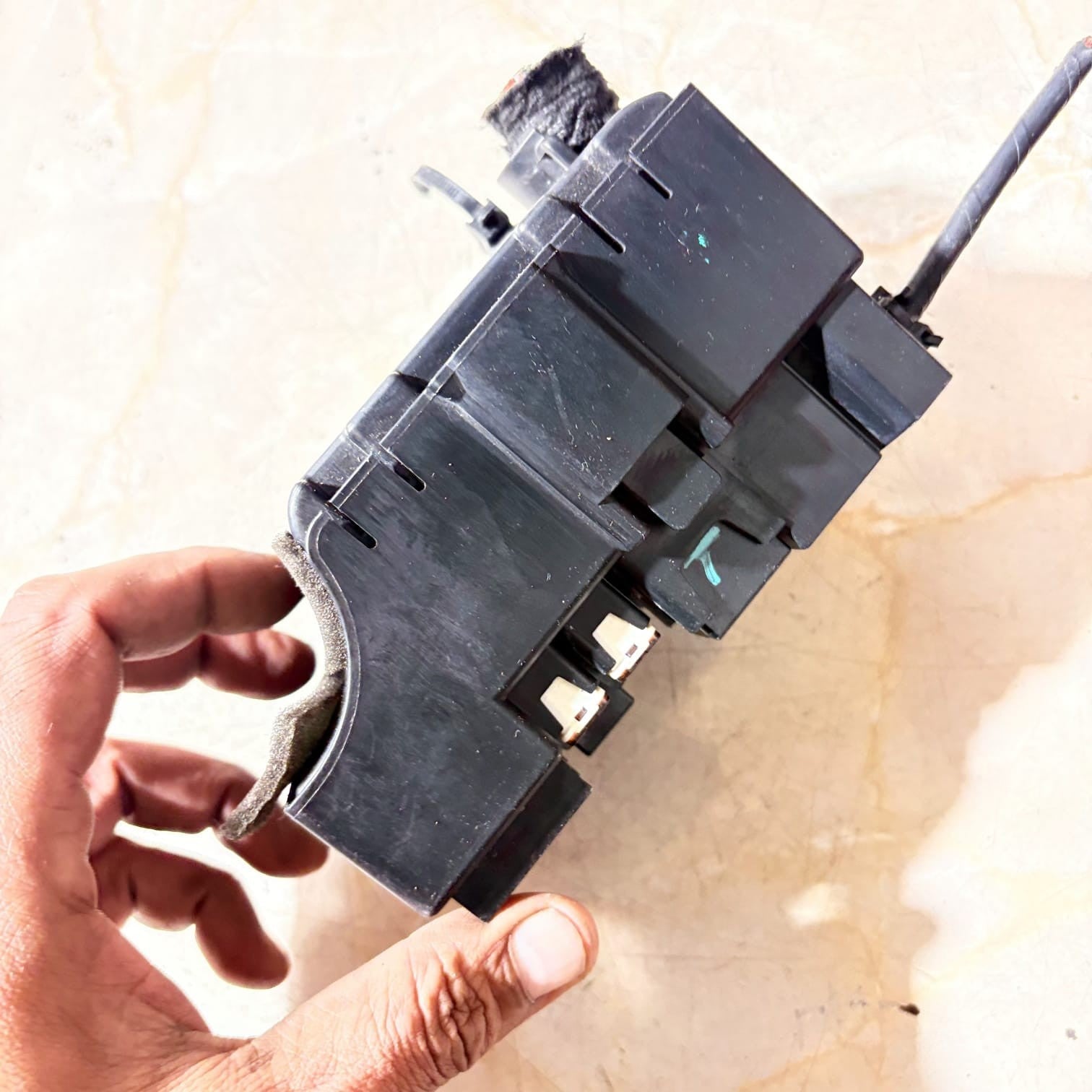 Chevrolet Aveo 2011-2015 T300 1.3D Hatch Interior Fuse/Relay Box 2B0Z4010F