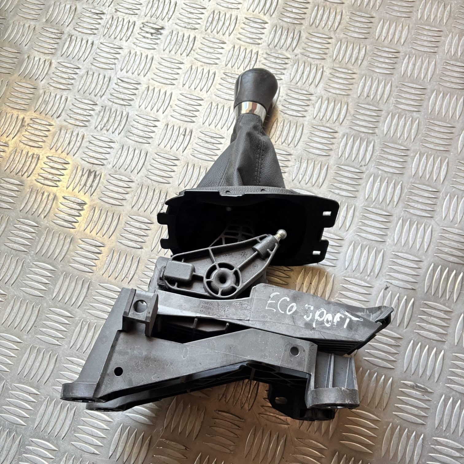 FORD ECOSPORT 5 SPEED MANUAL GEARSTICK SHIFTER SELECTOR 2016-2020 DN1R7C453AKD