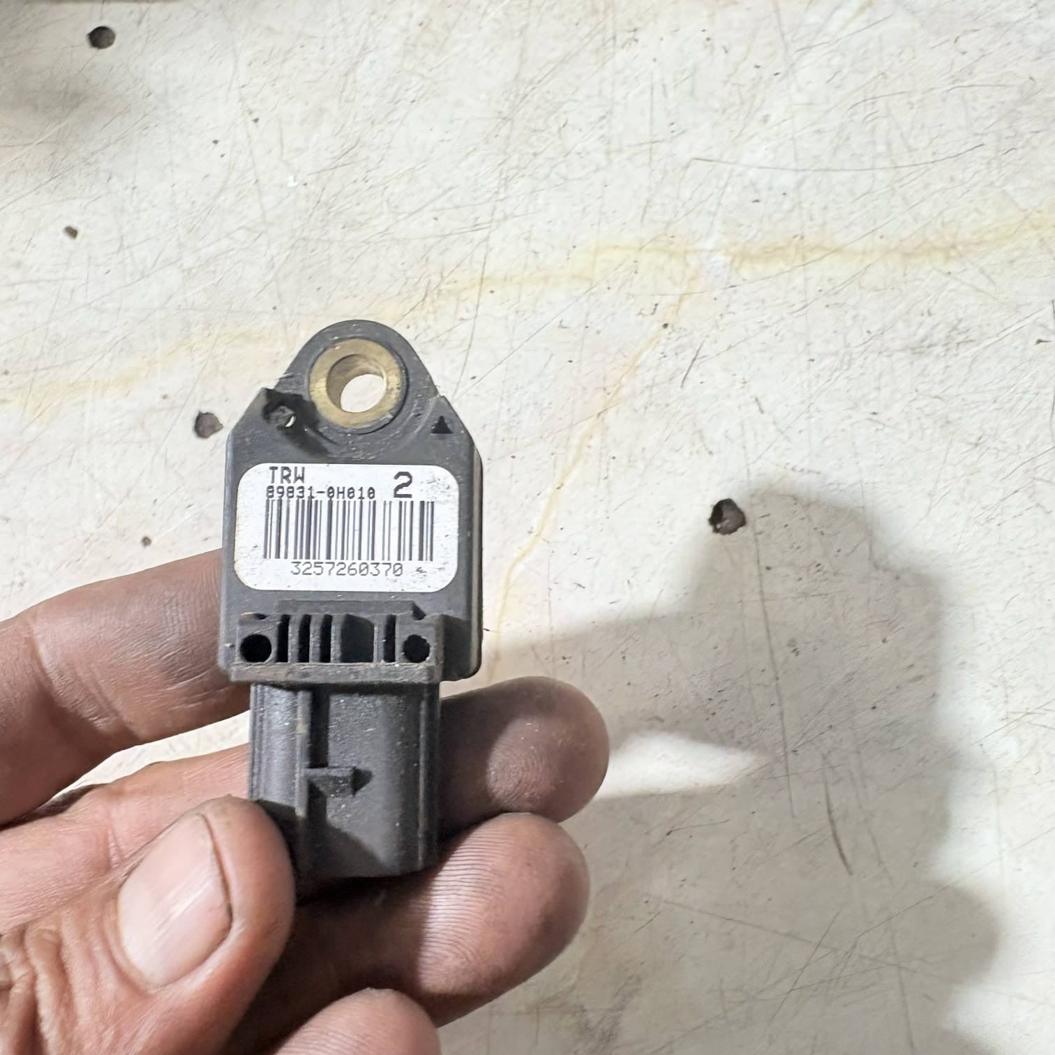89831-0H010 CITREON C1/PEUGEOT 107 O/S CRASH SENSOR IMPACT CONTROL 2007