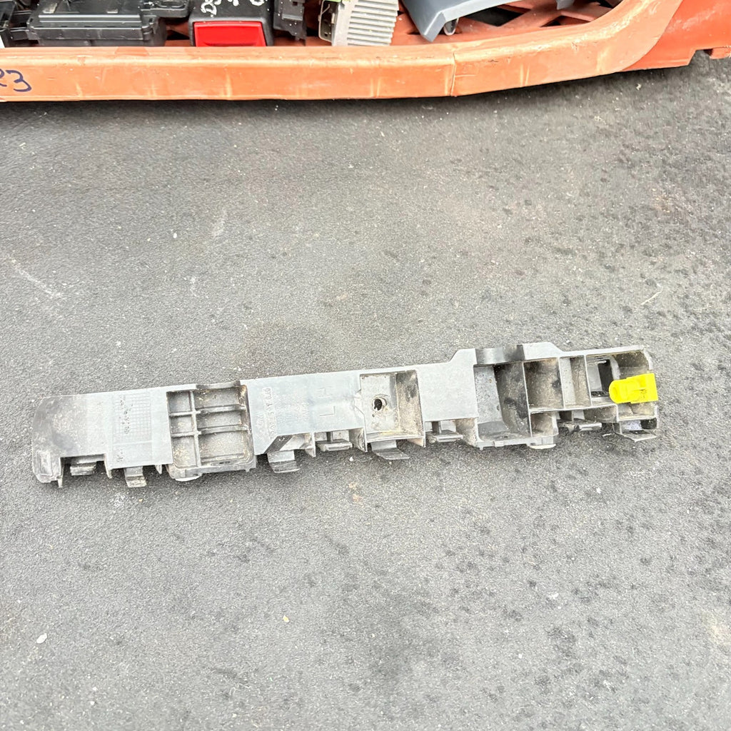 VAUXHALL CORSA E 2014-2019 REAR LEFT BUMPER MOUNTING BRACKET 475498858