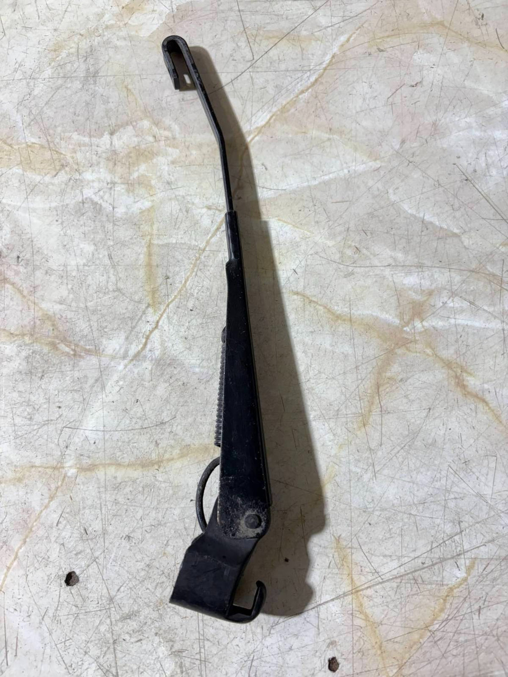 MERCEDES C-CLASS W202 1999 ESTATE REAR WINDOW GLASS WIPER ARM