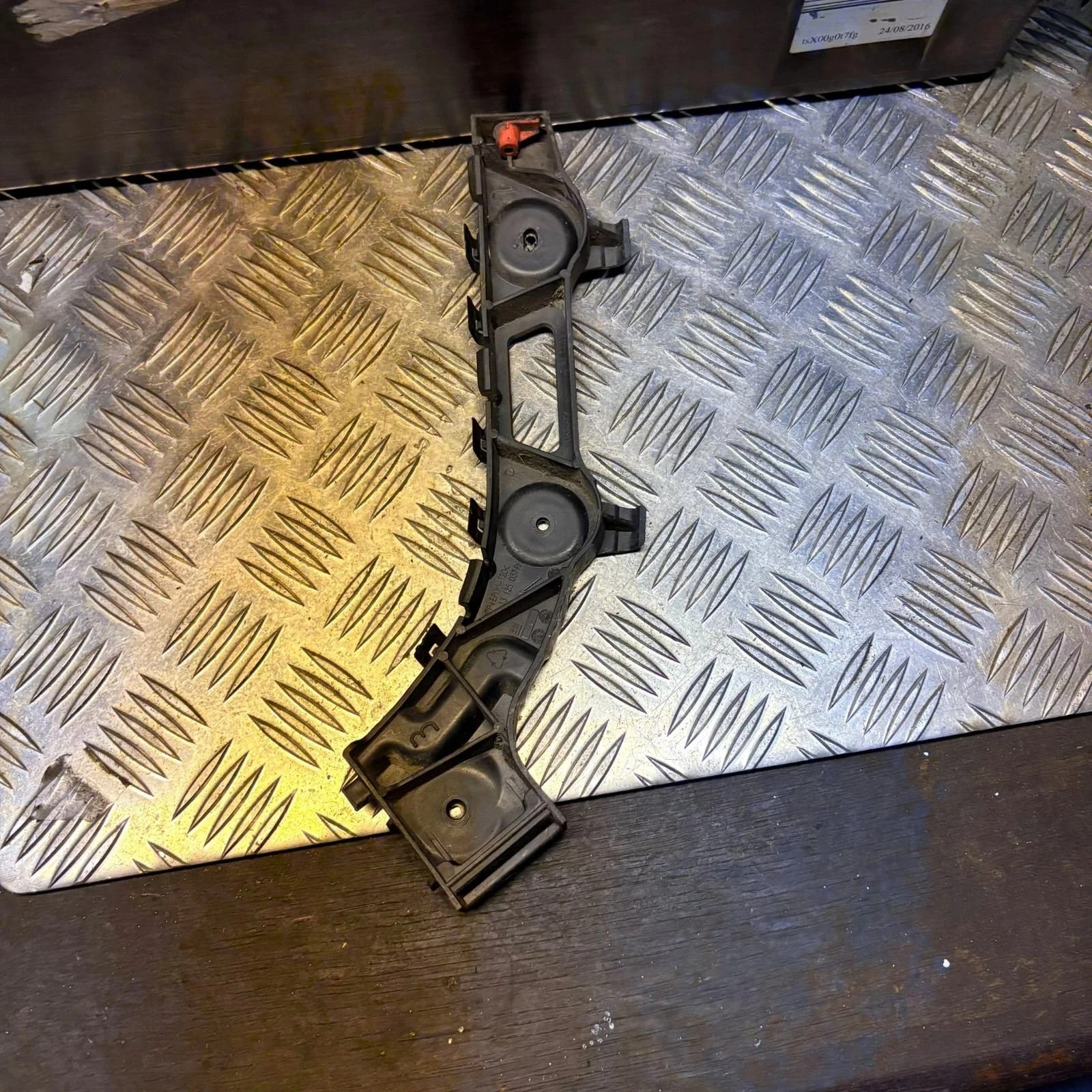 OPEL ZAFIRA A F75 Rear Right Bumper Bracket 13125037 28768624