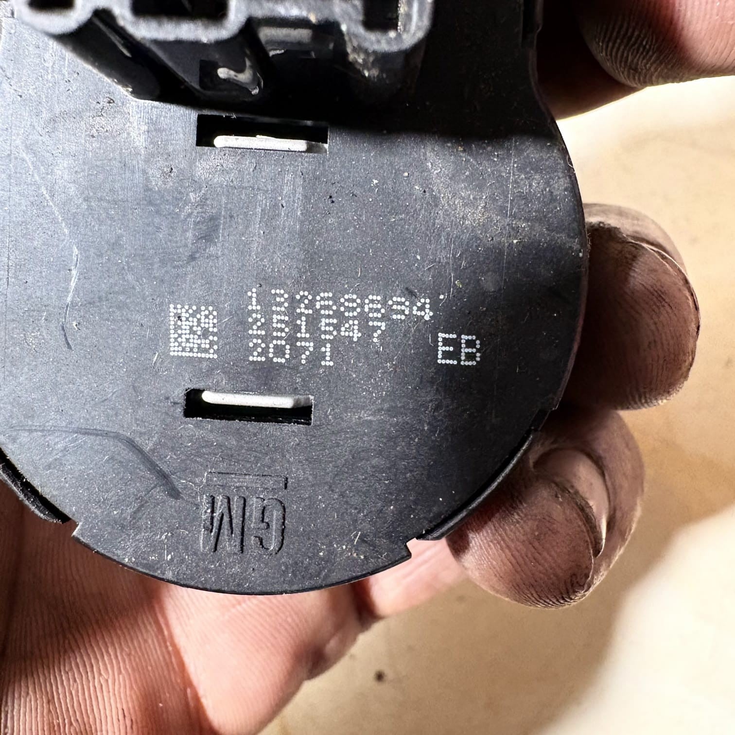 VAUXHALL INSIGNIA 2010 1.8L PETROL Headlight Switch Control On Off 13268694