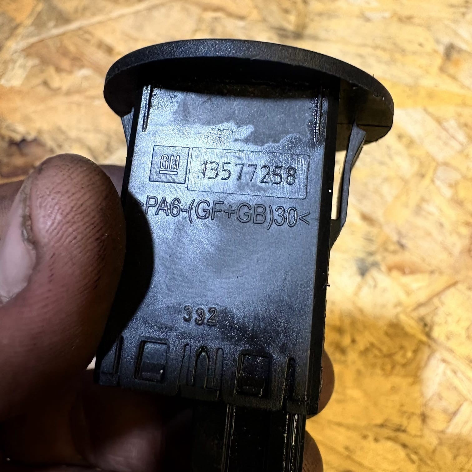 VAUXHALL ASTRA J PASSENGER AIRBAG ON OFF SWITCH 13577258 @15
